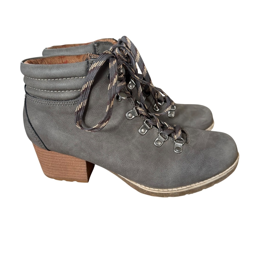 B.O.C‎ By Born Womens Size 7.5 Alder Light Grey Nubuck PU Heeled Booties Boots